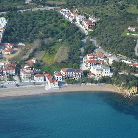 Hotel Korakakis Beach Finikounta Exterior photo