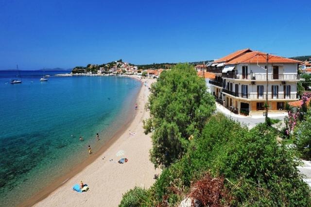 Hotel Korakakis Beach Finikounta Exterior photo