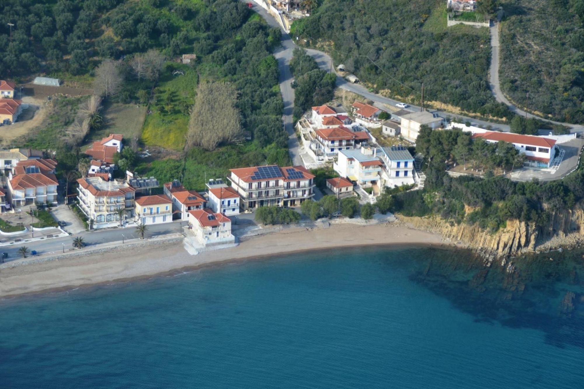 Hotel Korakakis Beach Finikounta Exterior photo